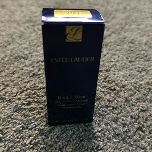 Estée Lauder Double Wear Makeup Shade 2N1